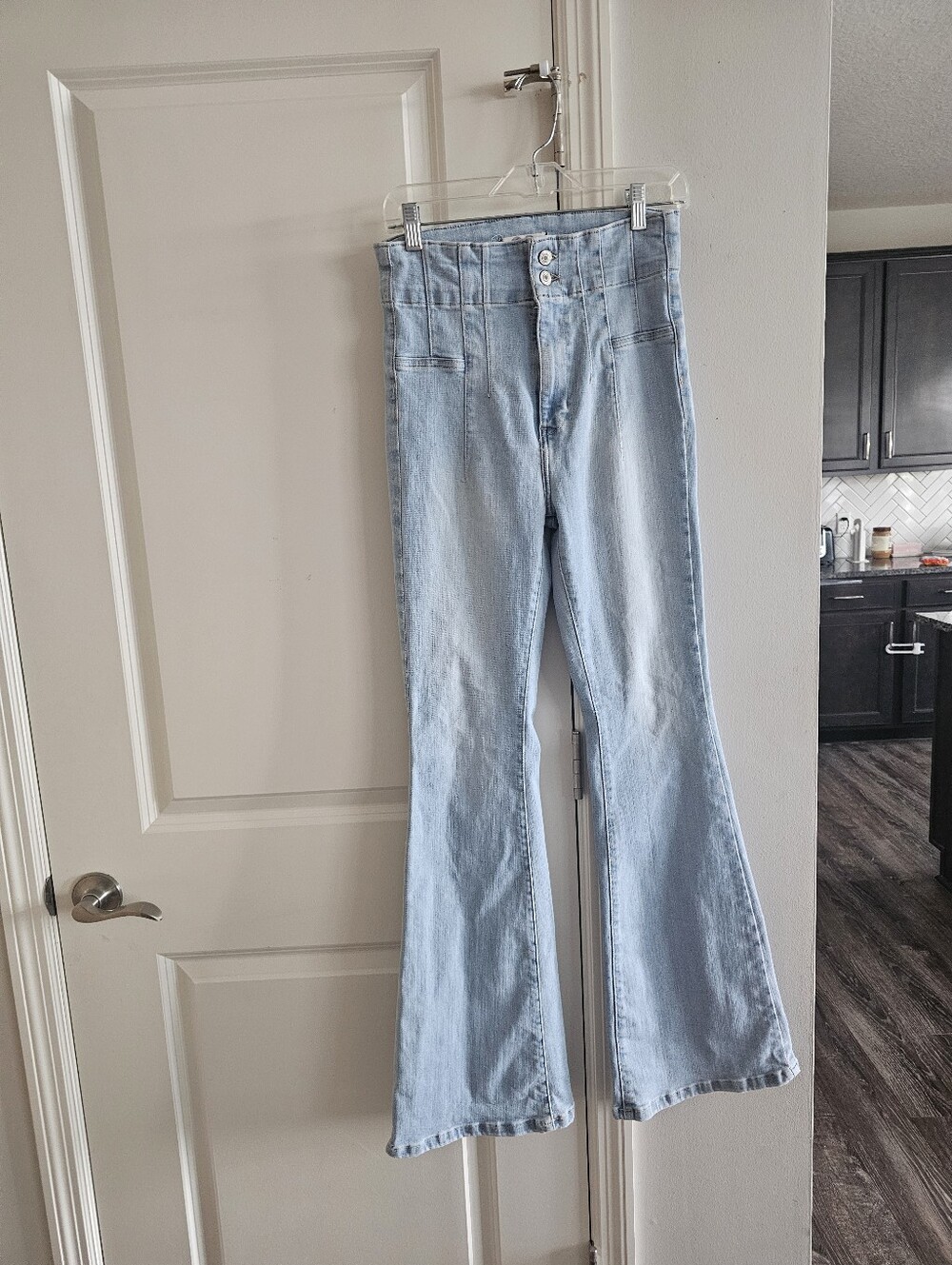 We The Free Jayde Flare Jeans Size 28 - Picture 3 of 7